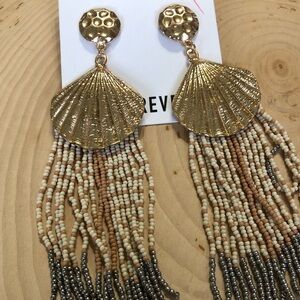 Forever 21 NWT shell seed bead earrings